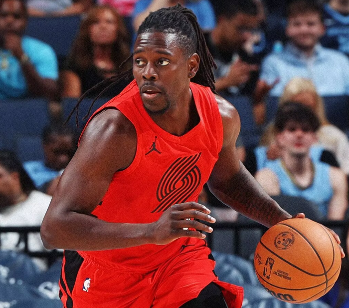 开云体育登录入口-19中13轰35+11！就在今天，2项前无古人的NBA纪录被霍乐迪达成了
